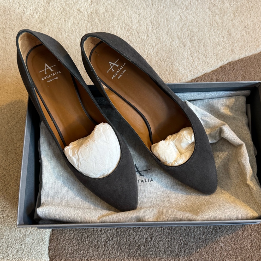 Aqualitia Gray Suede Heels, Size US6.5